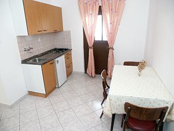 Chorvatsko - Makarská riviéra - Igrane - vlastní doprava/ čtyřlůžkový apartmán 22