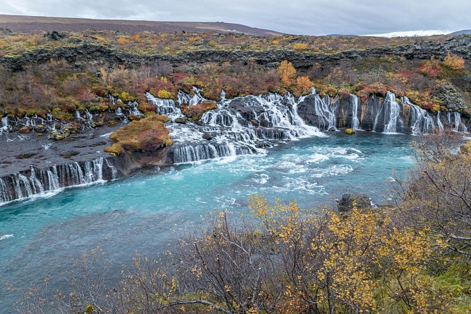 Vodopády Hraunfossar