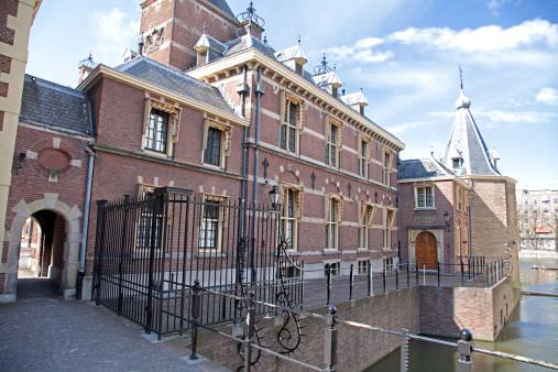 Binnenhof v Haagu, sídlo nizozemského parlamentu