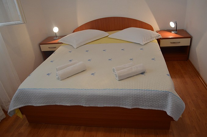 Chorvatsko - Makarská riviéra - Igrane - vlastní doprava/ čtyřlůžkový apartmán 24