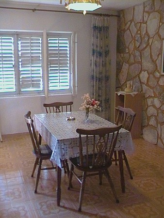 Chorvatsko - Makarská riviéra - Igrane - vlastní doprava/ čtyřlůžkový apartmán 26