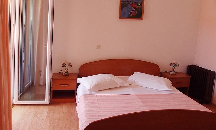 Chorvatsko - Makarská riviéra - Igrane - vlastní doprava/ čtyřlůžkový apartmán 18